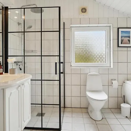 別荘 Nice Home In Hejls With Sauna